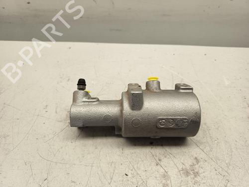 Used Brake master cylinder Brake master cylinder 36985213 36985213