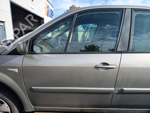 Used Left front door Left front door 38548289 38548289