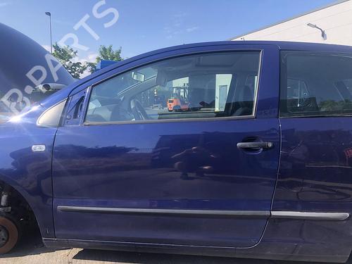 Dør venstre foran VW FOX Hatchback (5Z1, 5Z3, 5Z4) 1.2 (55 hp) 27229254