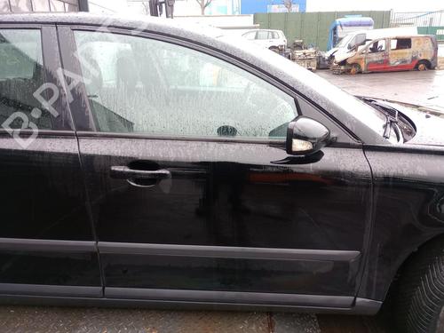 Puerta delantera derecha VOLVO V50 (545) 1.8 (125 hp) 27233201