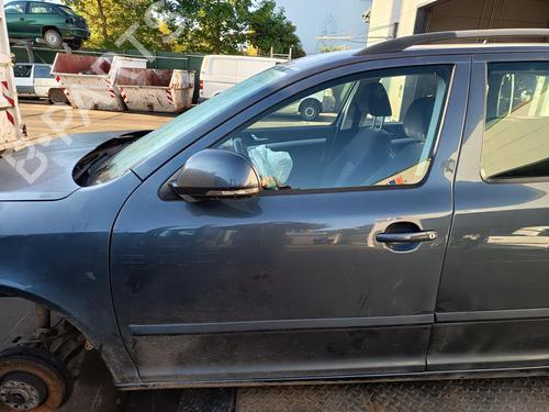 Used Left front door Left front door 38525202 38525202