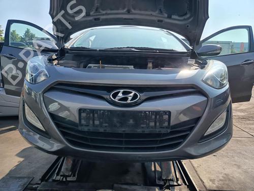 front-bumper-hyundai-i30-estate-gd-2012-38075470 main image