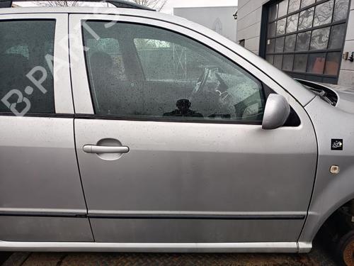 Used Right front door Right front door 32763321 32763321