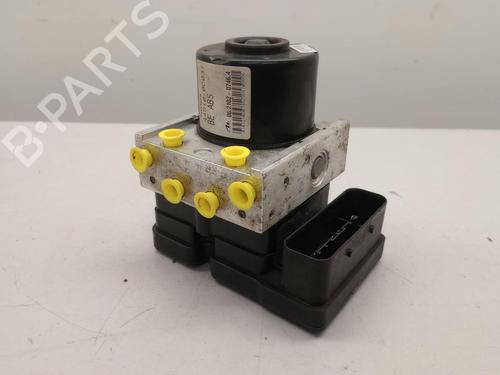 Used ABS pump TOYOTA YARIS (_P9_) 1.0 VVT-i (KSP90_, KSP90R) (69 hp) 27233206