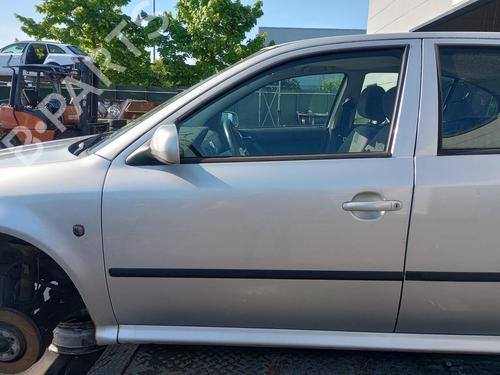 Used Left front door Left front door 32733972 32733972