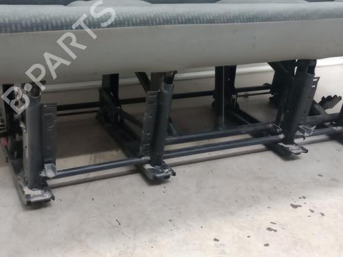 Right front seat NISSAN PRIMASTAR Bus (X83) dCi 140 | BP32733770C16 - Image 2