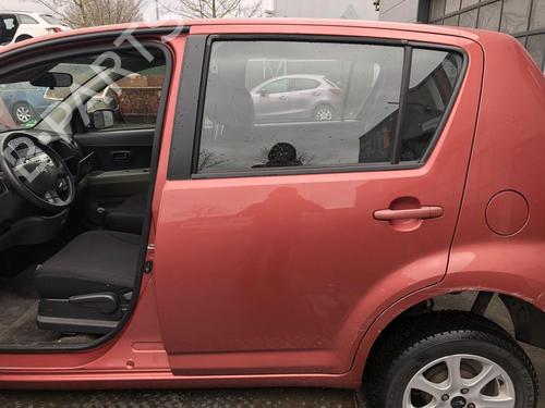 Used Left rear door DAIHATSU SIRION (M3_) 1.3 (M301) (87 hp) 32733679