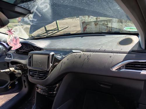 Armaturenbrett für PEUGEOT 208 I (CA_, CC_) 1.4 VTi (95 hp) 32761053