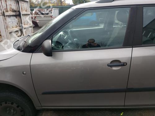 Used Left front door SKODA FABIA II Combi (545) 1.6 TDI (90 hp) 32762132