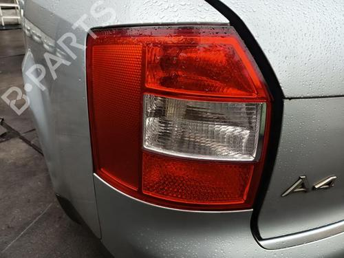 Farolim esquerdo Farolim esquerdo AUDI A4 B6 Avant (8E5) 2.0 (130 hp) 35916814 35916814