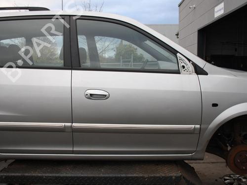 Used Right front door KIA CARENS II MPV (FJ) 2.0 CRDi (113 hp) 27229751