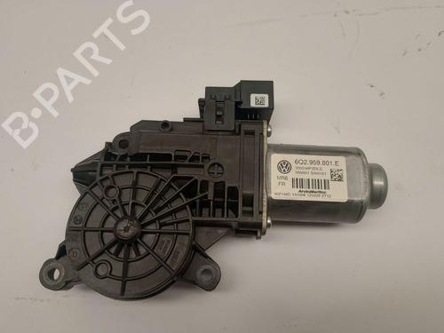 Used Right front window motor Right front window motor VW POLO IV (9N_, 9A_) 1.4 16V (80 hp) 32733881 32733881