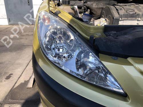 Used Right headlight Right headlight PEUGEOT 307 (3A/C) 1.6 16V (109 hp) 32733361 32733361