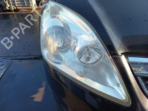 Used Right headlight Right headlight OPEL ZAFIRA / ZAFIRA FAMILY B (A05) 1.8 (M75) (140 hp) 32762978 32762978