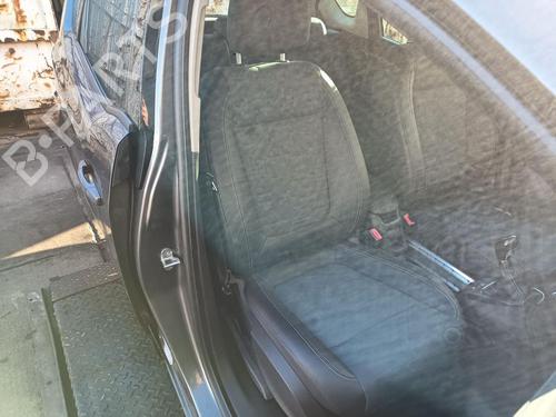 Sæde højre fortil OPEL MERIVA B MPV (S10) 1.7 CDTI (75) (131 hp) 32762554