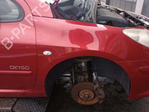 Forkjerm høyre PEUGEOT 307 Break (3E) 2.0 HDi 135 (136 hp) 27232682