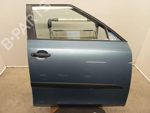 right-front-door-skoda-fabia-ii-combi-545-2007-2008-2009-2010-2011-2012-2013-2014-32762811 main image