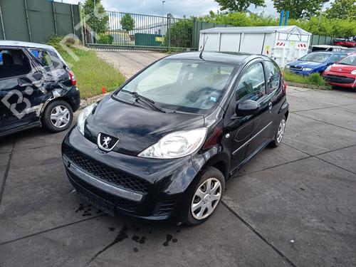 Used Parts PEUGEOT 107 (PM_, PN_)  1.0  4659556