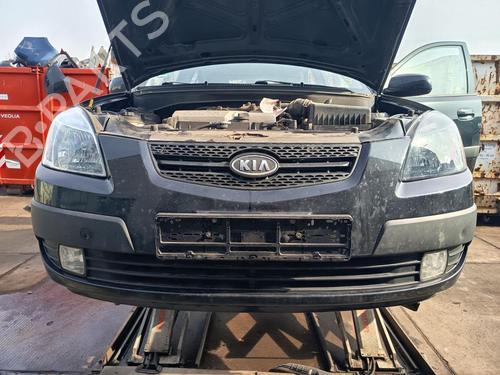 Used Front bumper KIA RIO II (JB) 1.4 16V (97 hp) 32865287