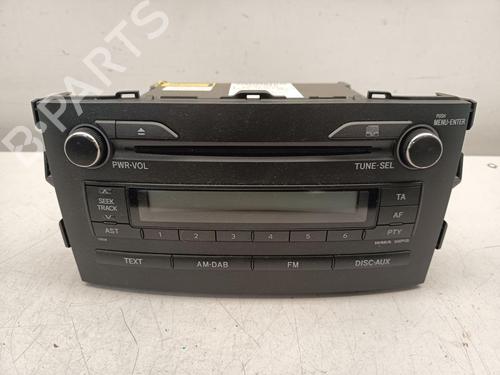Used Radio Radio TOYOTA AURIS (_E15_) 1.6 (ZRE151_, ZRE151R) (132 hp) 39889964 39889964