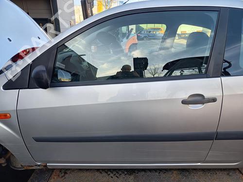Used Left front door Left front door 32763784 32763784
