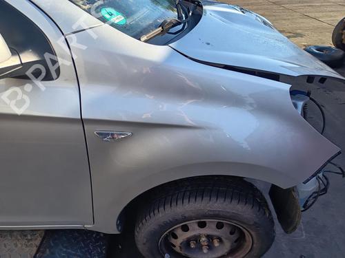Used Right front fenders Right front fenders 37223690 37223690