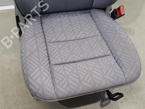 Right front seat MERCEDES-BENZ C-CLASS (W202) C 220 (202.022) | BP27227153C16 