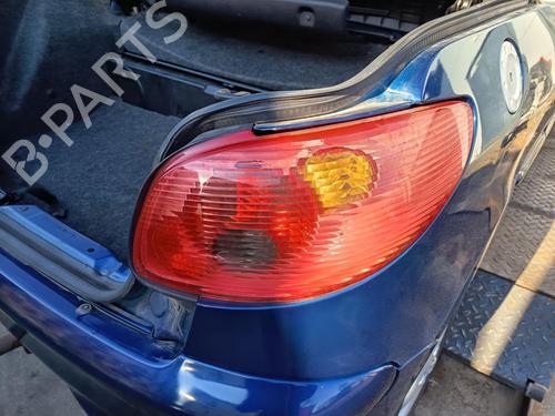 Used Right taillight Right taillight PEUGEOT 206 CC (2D) 1.6 16V (2DNFUF, 2DNFUR) (109 hp) 35916746 35916746