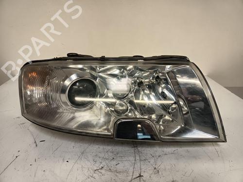 Used Right headlight SKODA SUPERB I (3U4) 2.5 TDI (163 hp) 32761202