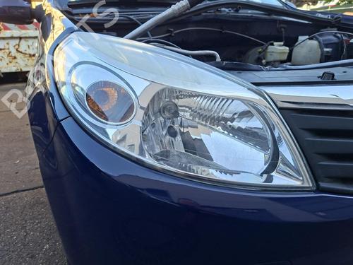right-headlight-dacia-sandero-2008-32761479 main image
