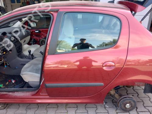Używane Drzwi tylne lewe PEUGEOT 206 Hatchback (2A/C) 1.4 16V (88 hp) 27231550