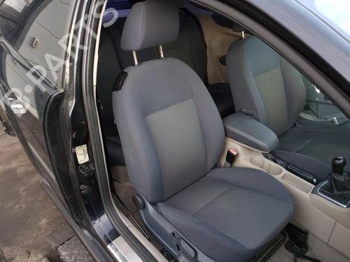Right front seat FORD FOCUS II (DA_, HCP, DP) 2.0 TDCi 1521158 FORD
