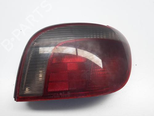 Used Right taillight TOYOTA YARIS (_P1_) 1.4 D-4D (NLP10_, NLP10R) (75 hp) 27227140
