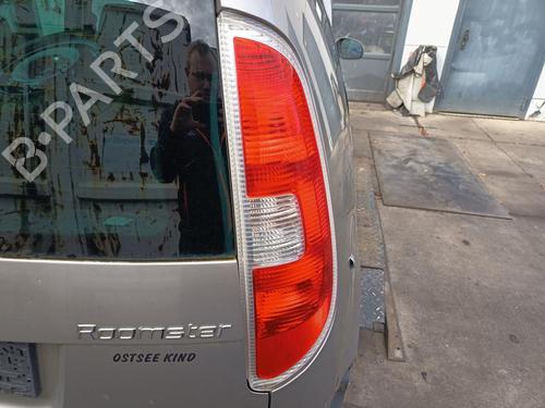 Used Right taillight Right taillight 39106077 39106077
