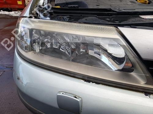 Used Right headlight Right headlight RENAULT LAGUNA II Grandtour (KG0/1_) 1.9 dCi (KG0G) (120 hp) 32763536 32763536