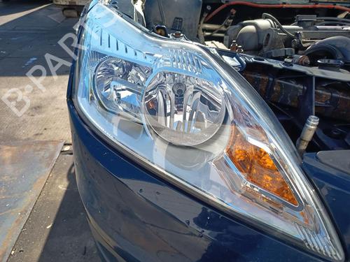 Used Right headlight Right headlight FORD FOCUS II (DA_, HCP, DP) 1.6 (100 hp) 35916992 35916992