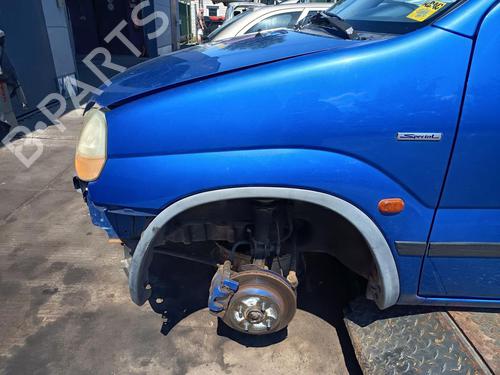 Voorscherm links Voorscherm links SUZUKI IGNIS I (FH) 1.3 (HV51, HX51, RG413) (83 hp) 37525584 37525584