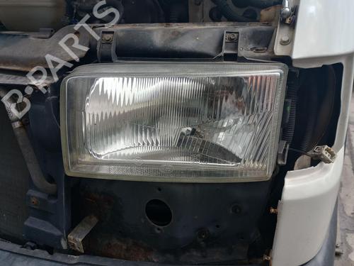 Used Left headlight VW TRANSPORTER T4 Bus (70B, 70C, 7DB, 7DK, 70J, 70K, 7DC, 7DJ) 2.5 TDI (88 hp) 27231046