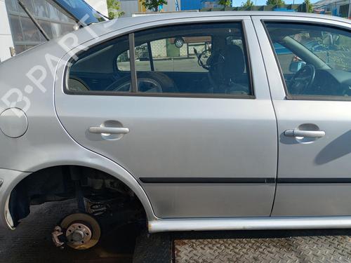 Used Right rear door Right rear door SKODA OCTAVIA I (1U2) 2.0 (116 hp) 32733970 32733970