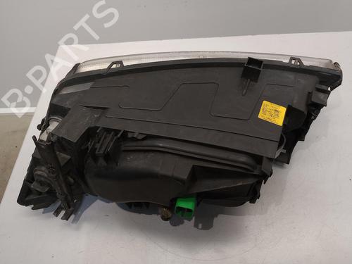 Right headlight FORD MONDEO III (B5Y) 2.0 16V TDDi / TDCi | BP27229157C29 