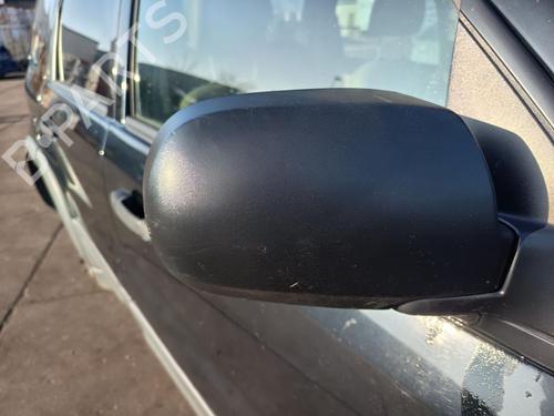 BP32763087C27 main image