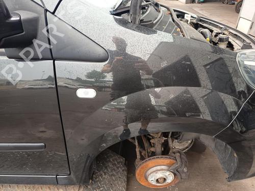 Used Right front fenders Right front fenders 37183083 37183083