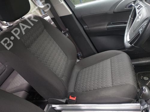 Used Left front seat OPEL MERIVA B MPV (S10) 1.4 (75) (120 hp) 32733805