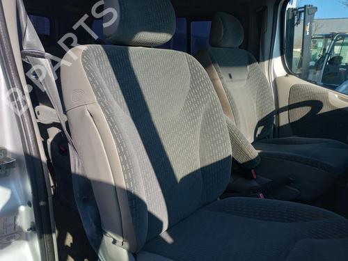 Right front seat NISSAN PRIMASTAR Bus (X83) dCi 140 | BP32733773C16 - Image 2