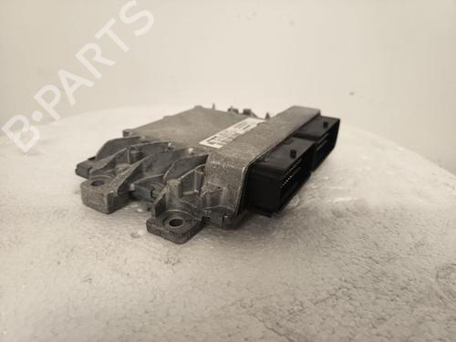 engine-control-unit-ecu-dacia-logan-ls_-2004-32761380 main image