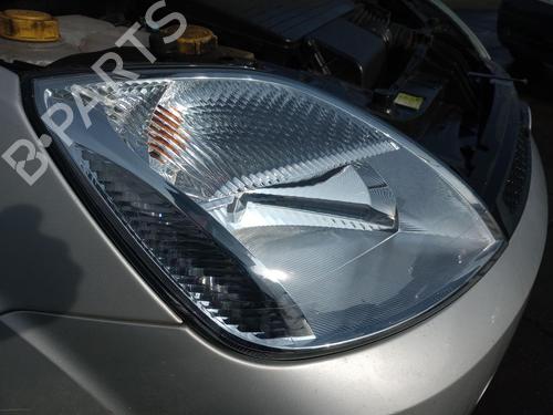 Right headlight FORD FIESTA V (JH_, JD_) 1.3 | BP27233333C29 