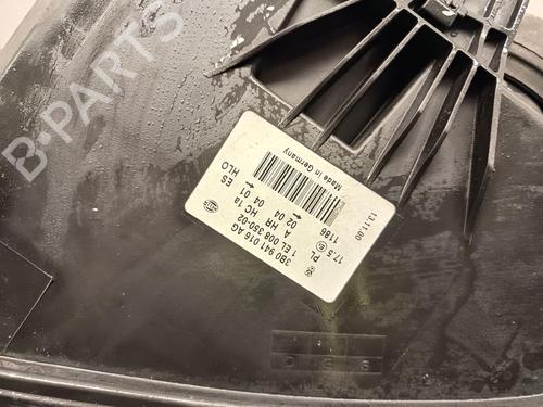 Right headlight VW PASSAT B5.5 Variant (3B6) 1.6 | BP32763058C29 - Image 2