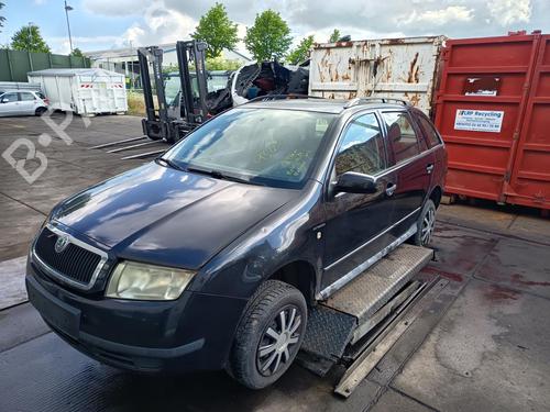 Brugte SKODA FABIA I Combi (6Y5) 1.4 16V 4751121