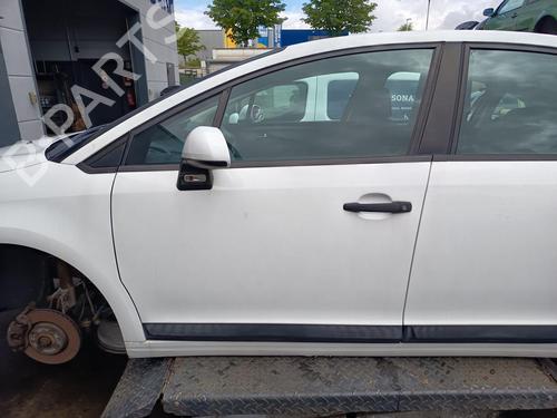 Used Left front door Left front door 32761292 32761292