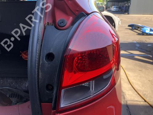 right-taillight-renault-clio-iii-grandtour-kr01_-2007-32760894 main image